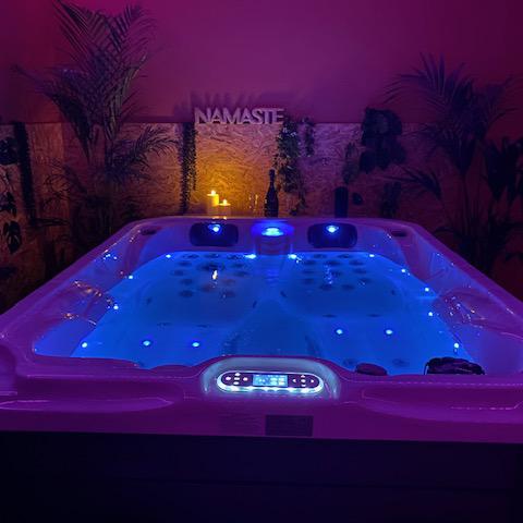 Chambres et table d'hotes 38 Bellegarde Poussieu, 30 mn sud Vienne, 65 km sud Lyon, A7 sortie Chanas, face au Vercors, La mare du vieux chene