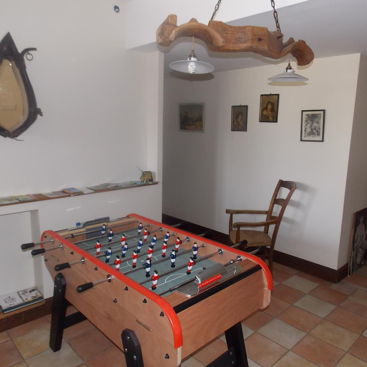 Chambres et table d'hotes 38 Bellegarde Poussieu, 30 mn sud Vienne, 65 km sud Lyon, A7 sortie Chanas, face au Vercors, La mare du vieux chene