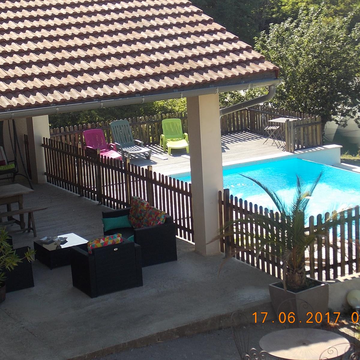 Chambres et table d'hotes 38 Bellegarde Poussieu, 30 mn sud Vienne, 65 km sud Lyon, A7 sortie Chanas, face au Vercors, La mare du vieux chene